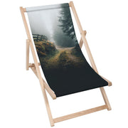 Holzliegestuhl Nebellandschaft