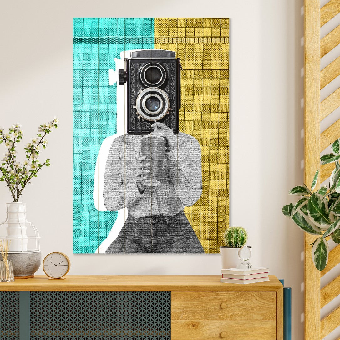 Bild Holz Frau mit Vintage-Kamera