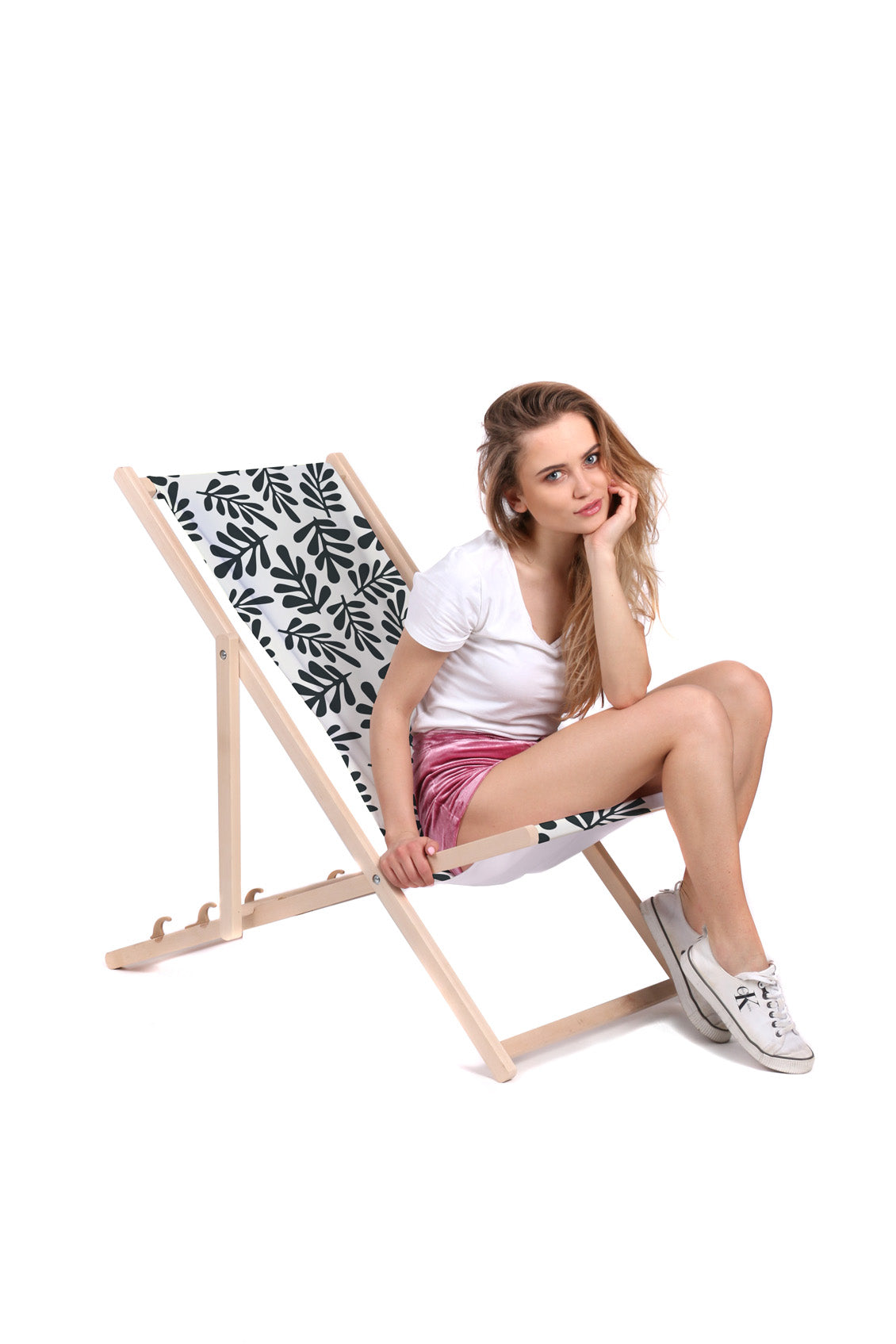 Wooden Deck Chair Artistic Abstract Leaves