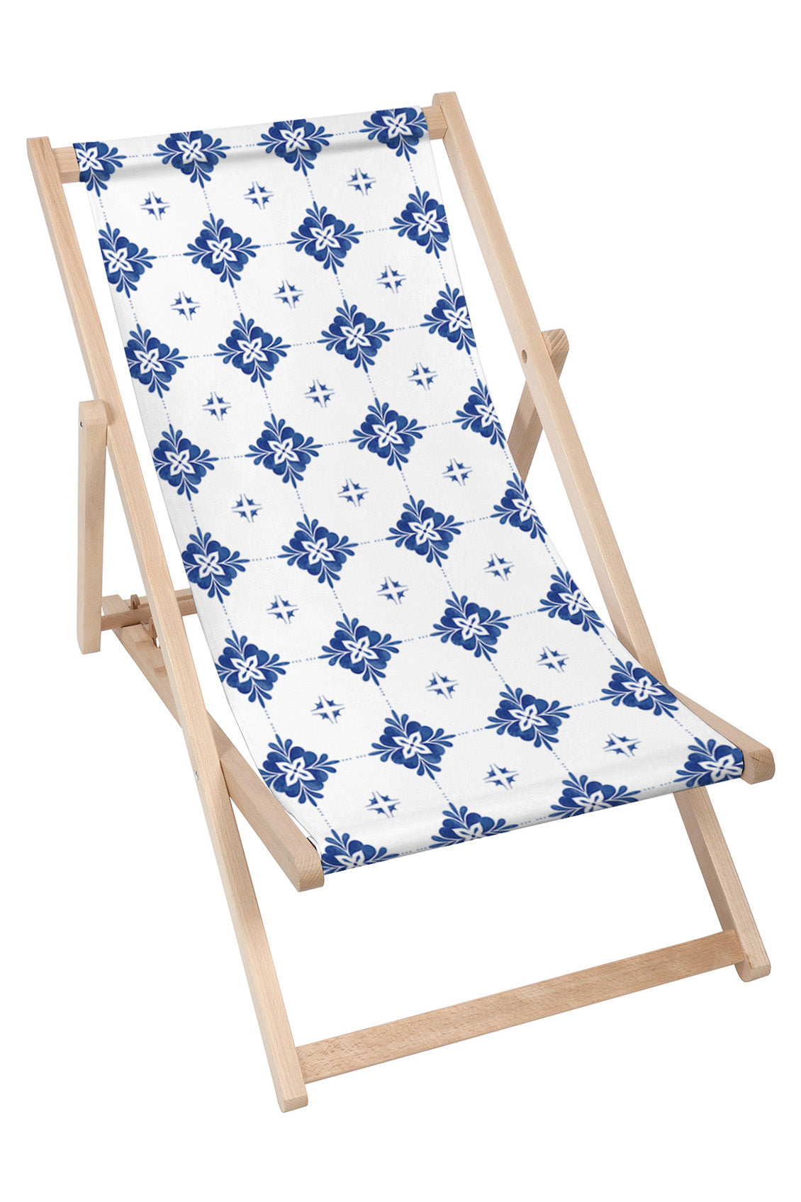 Holzliegestuhl Blaue Fliesen