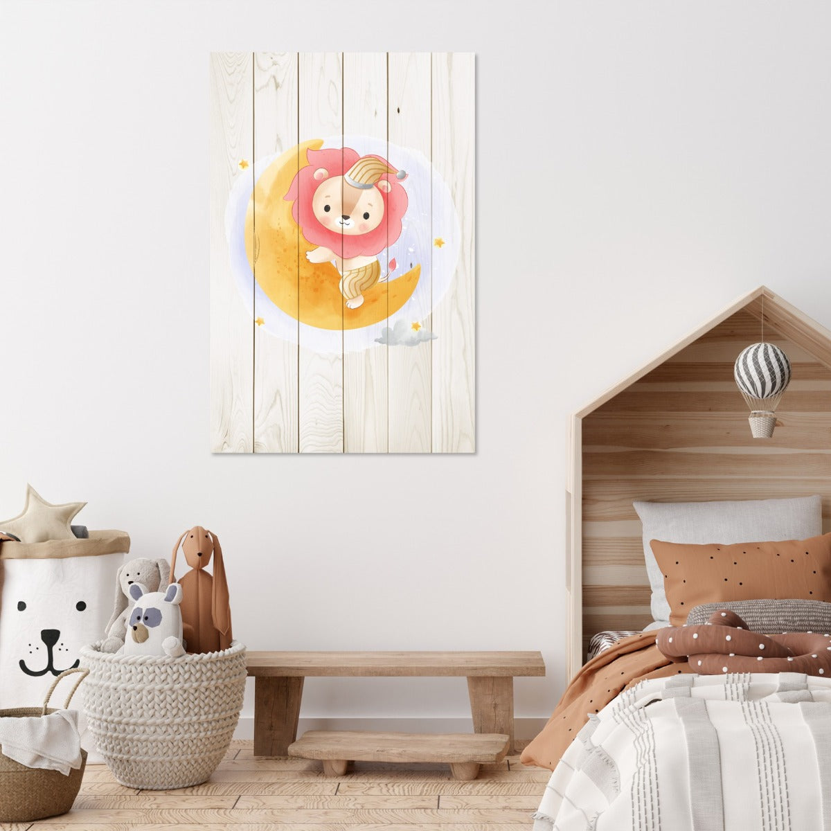 Bild Holz Niedlicher Löwe sitzt auf dem Mond-60x90 cm