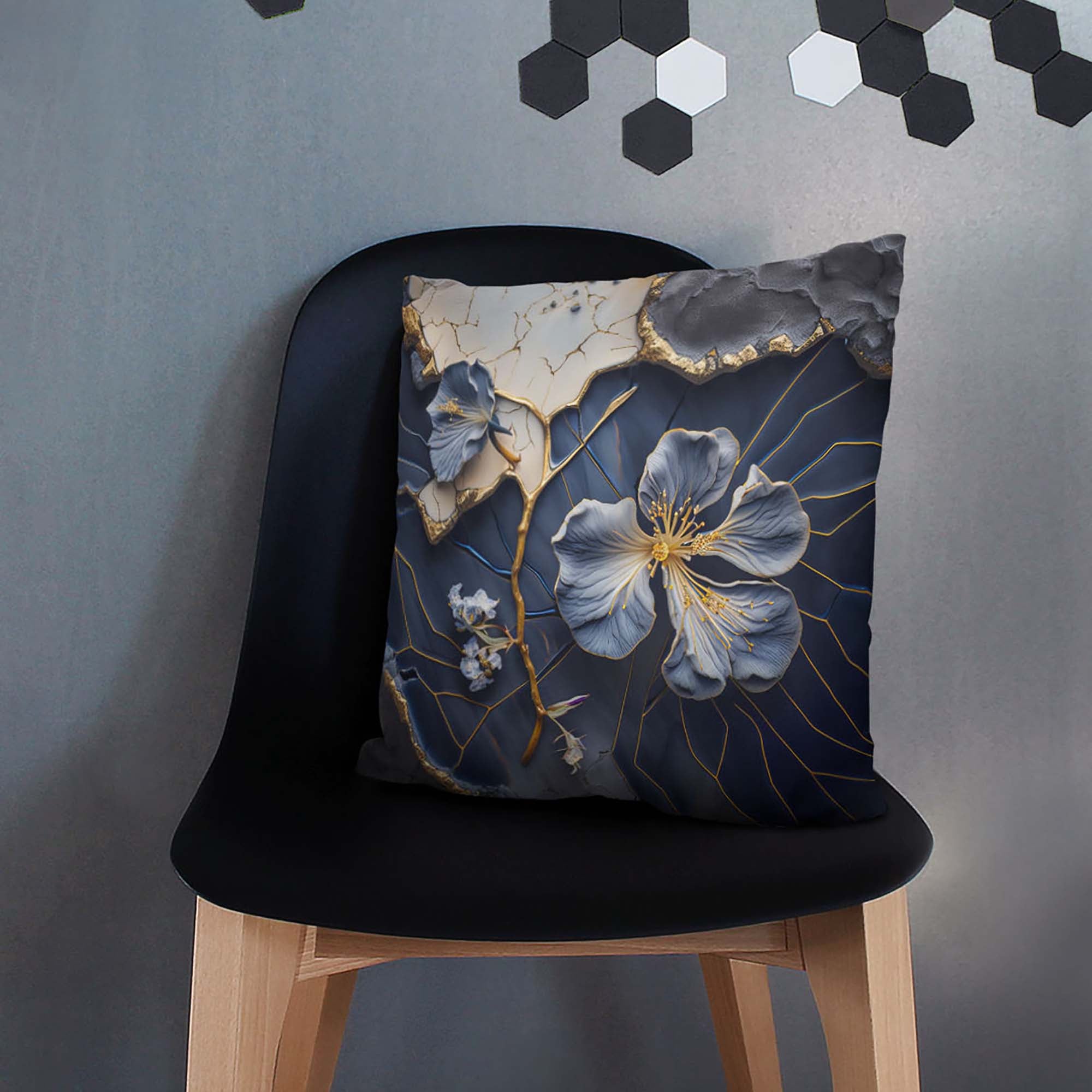 Kissen Dark Flowers