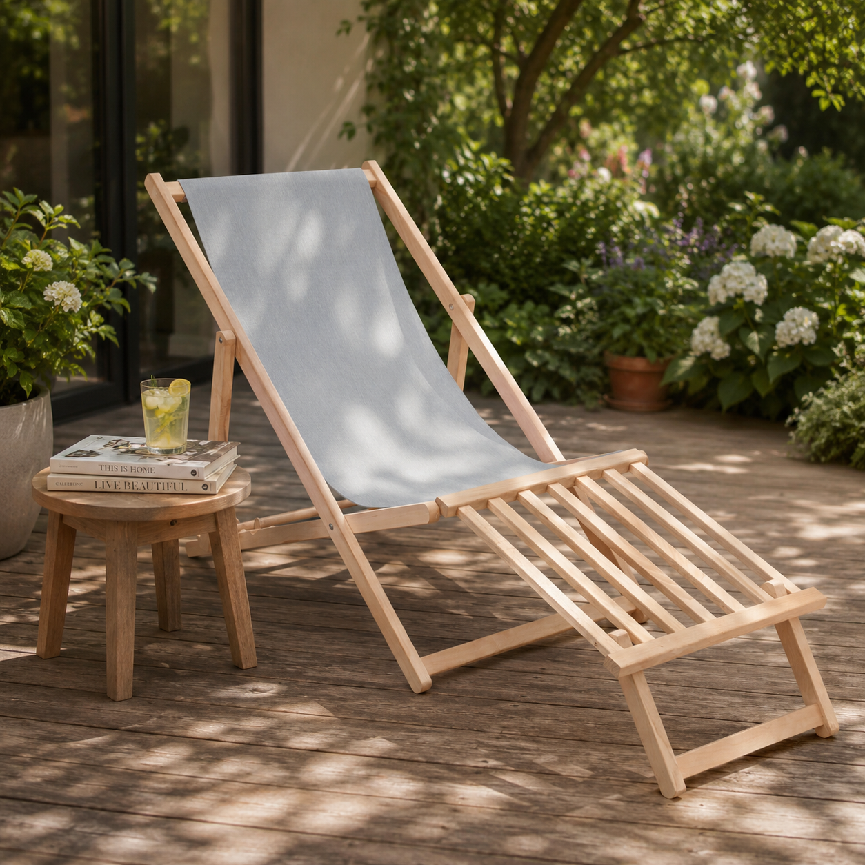 Holzliegestuhl mit hölzerner Fußstütze Jeans-Imitat Sandy Dune