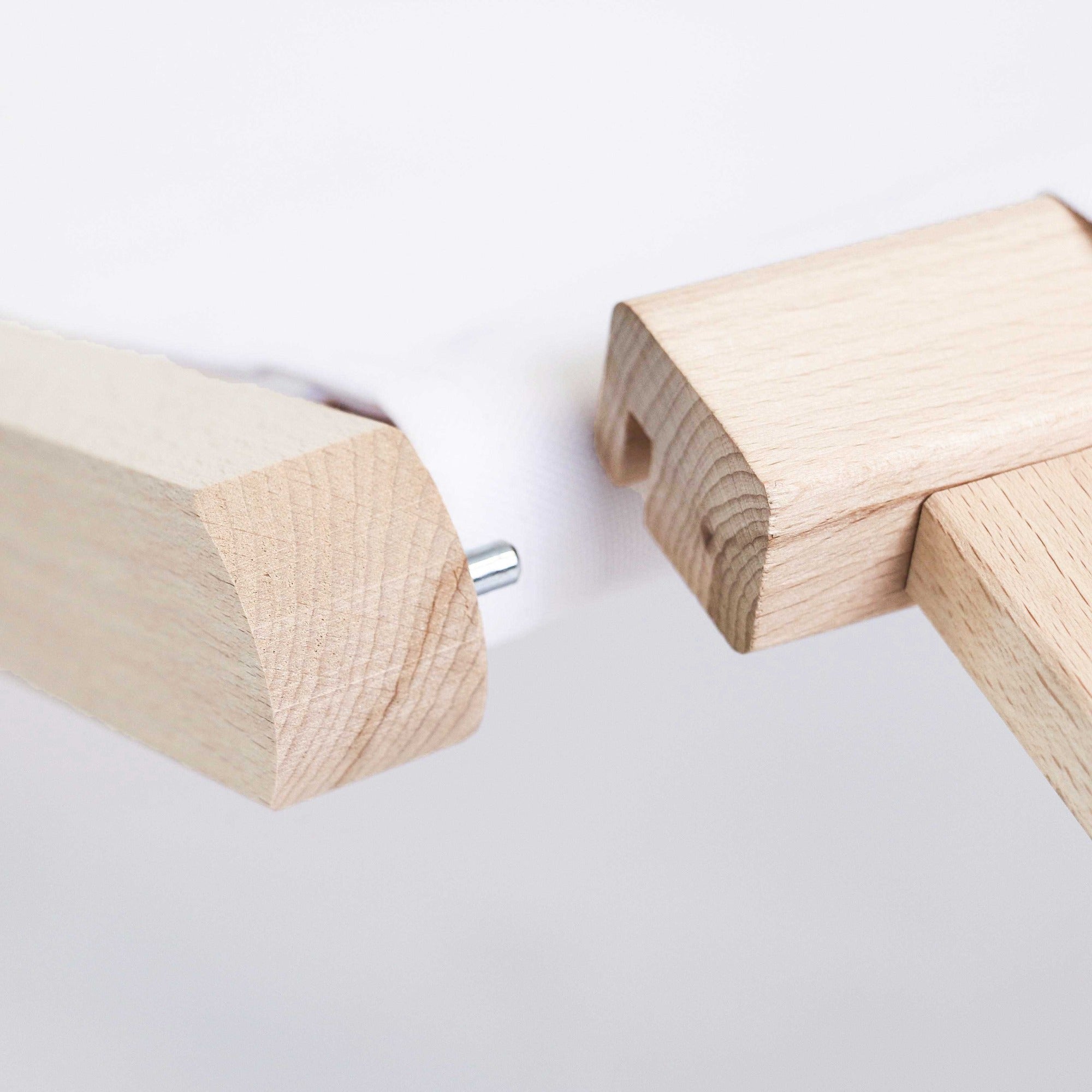 Holzliegestuhl mit Fußstütze Red