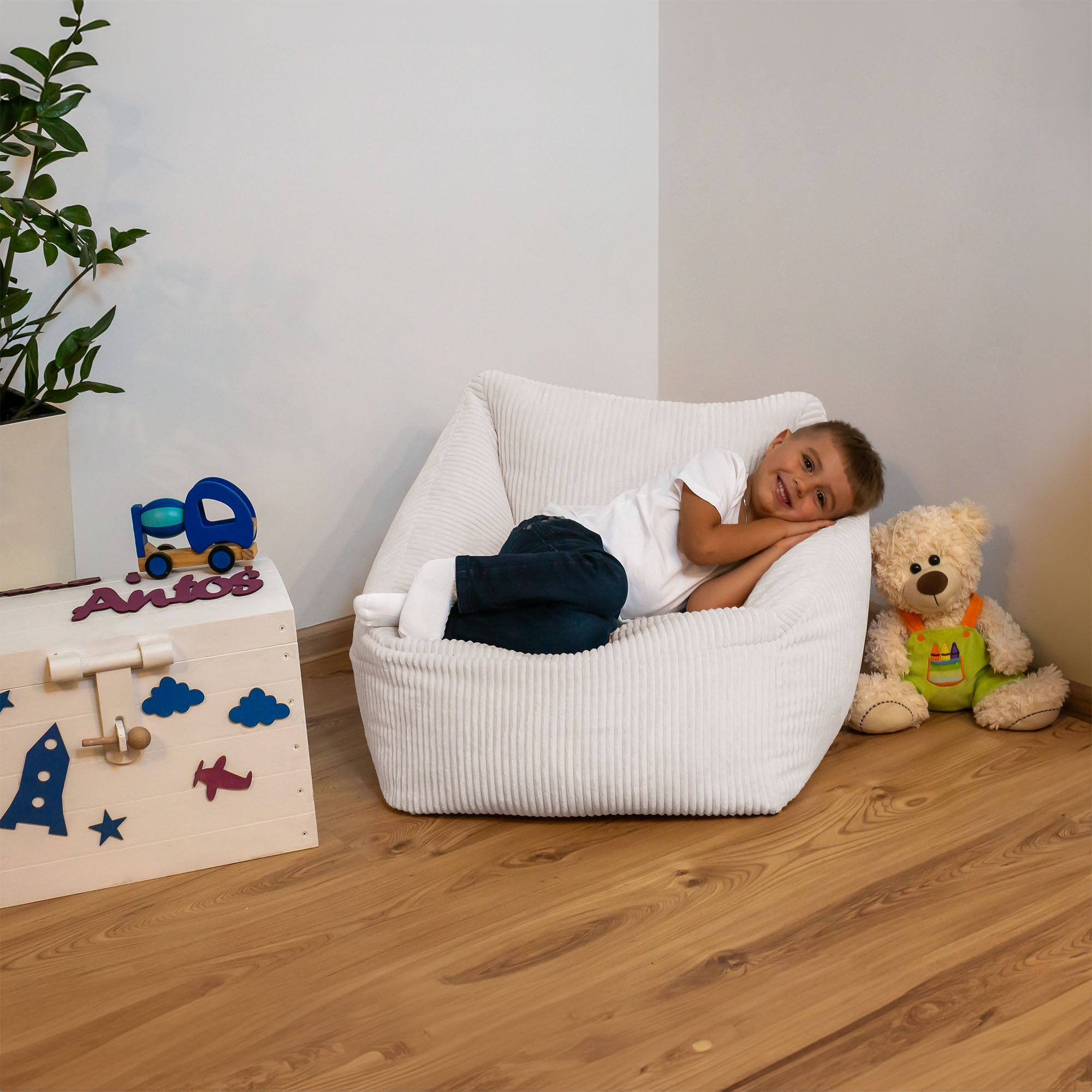 Kinderstuhl Weiße Taube