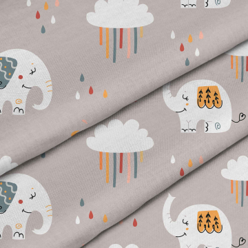 Stoff Elephant and Rainbow Clouds